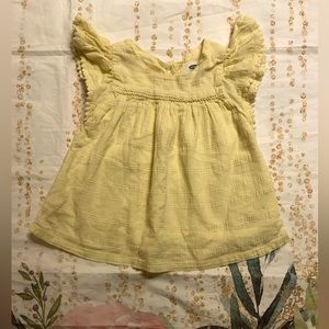 Old Navy eyelet ruffle sleeve shirt